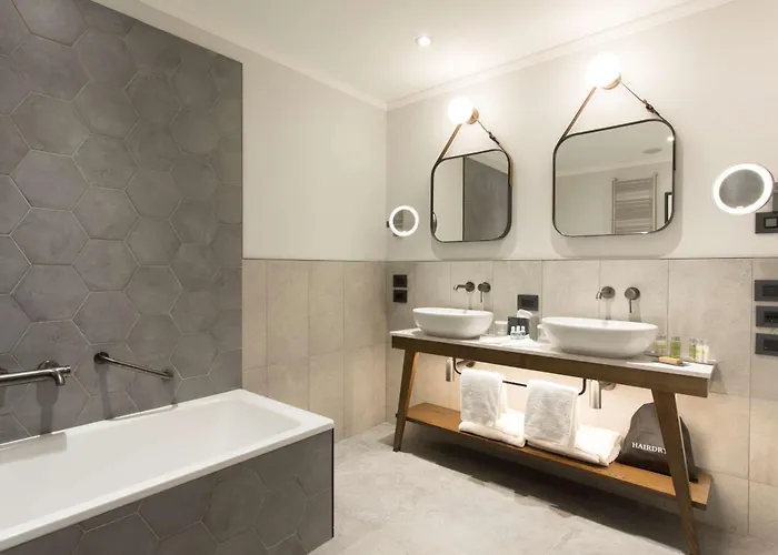 Doubletree By Hilton Monti 4* Roma
