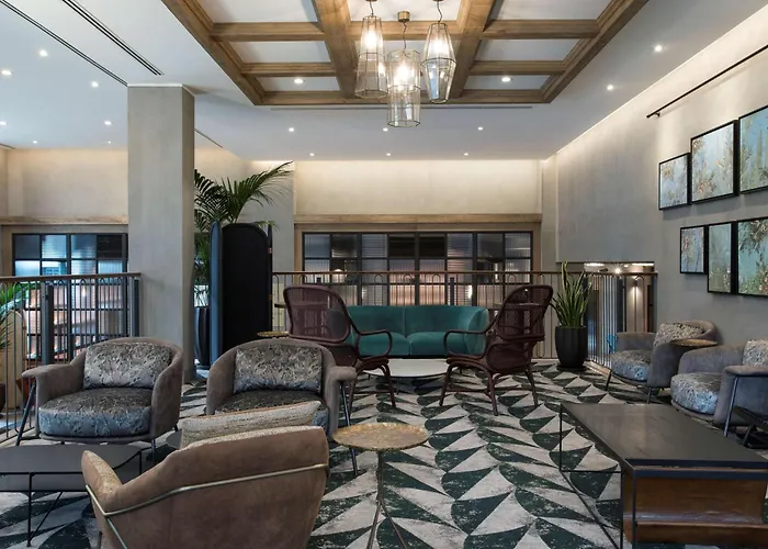 Doubletree By Hilton Monti Otel Roma